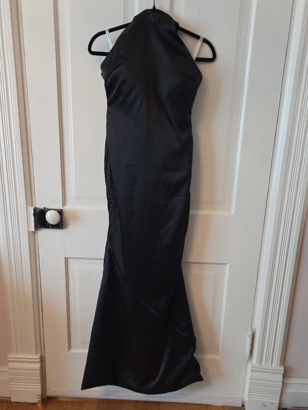 Elegant Black Halter Maxi Dress - Sleek Evening Gown